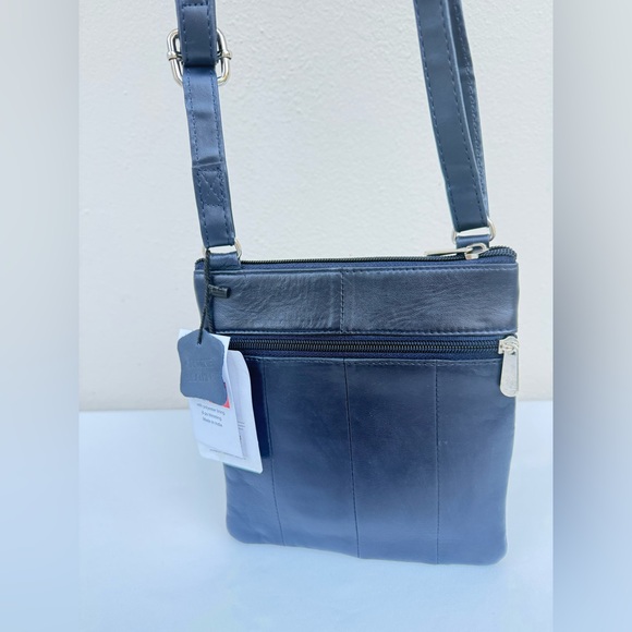Genuine Leather Crossbody Bag with Triple Zip Front 👜💙 - Picture 9 of 16